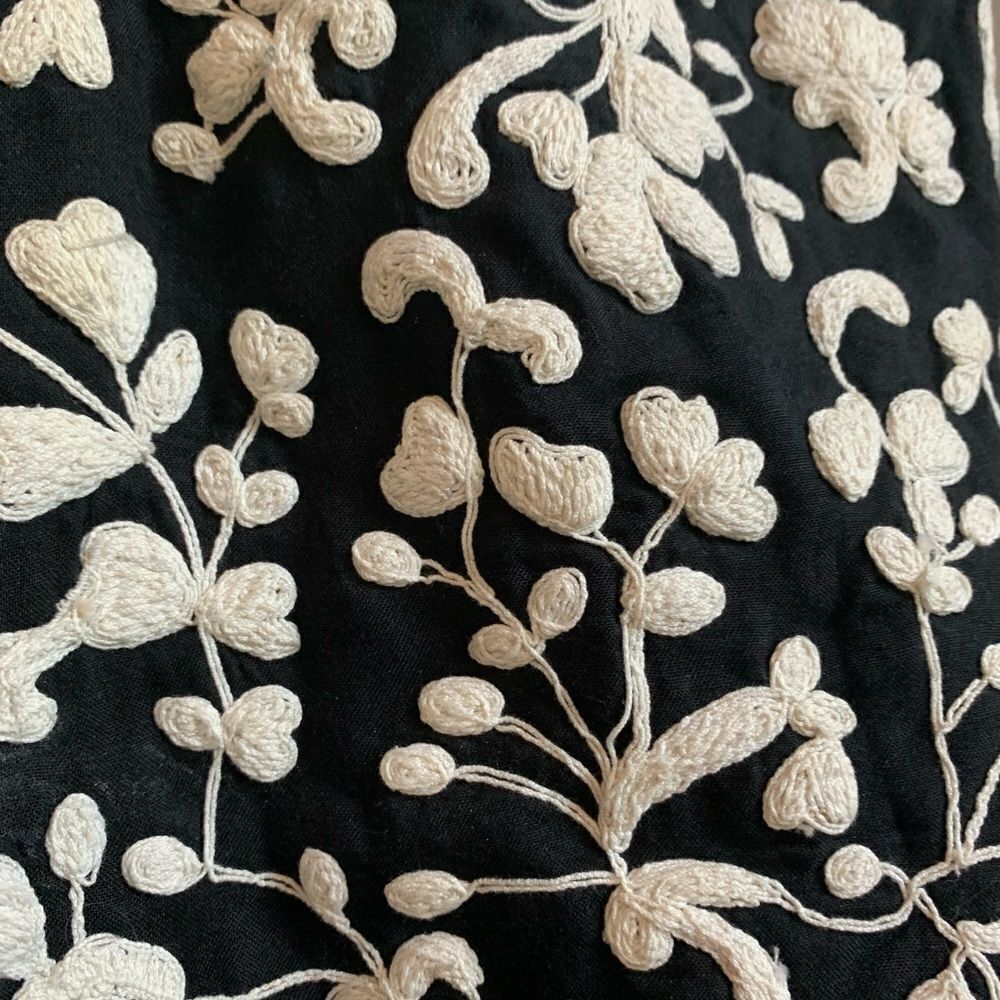 Hazel Anthropologie Embroidered Navy Tank sz S New